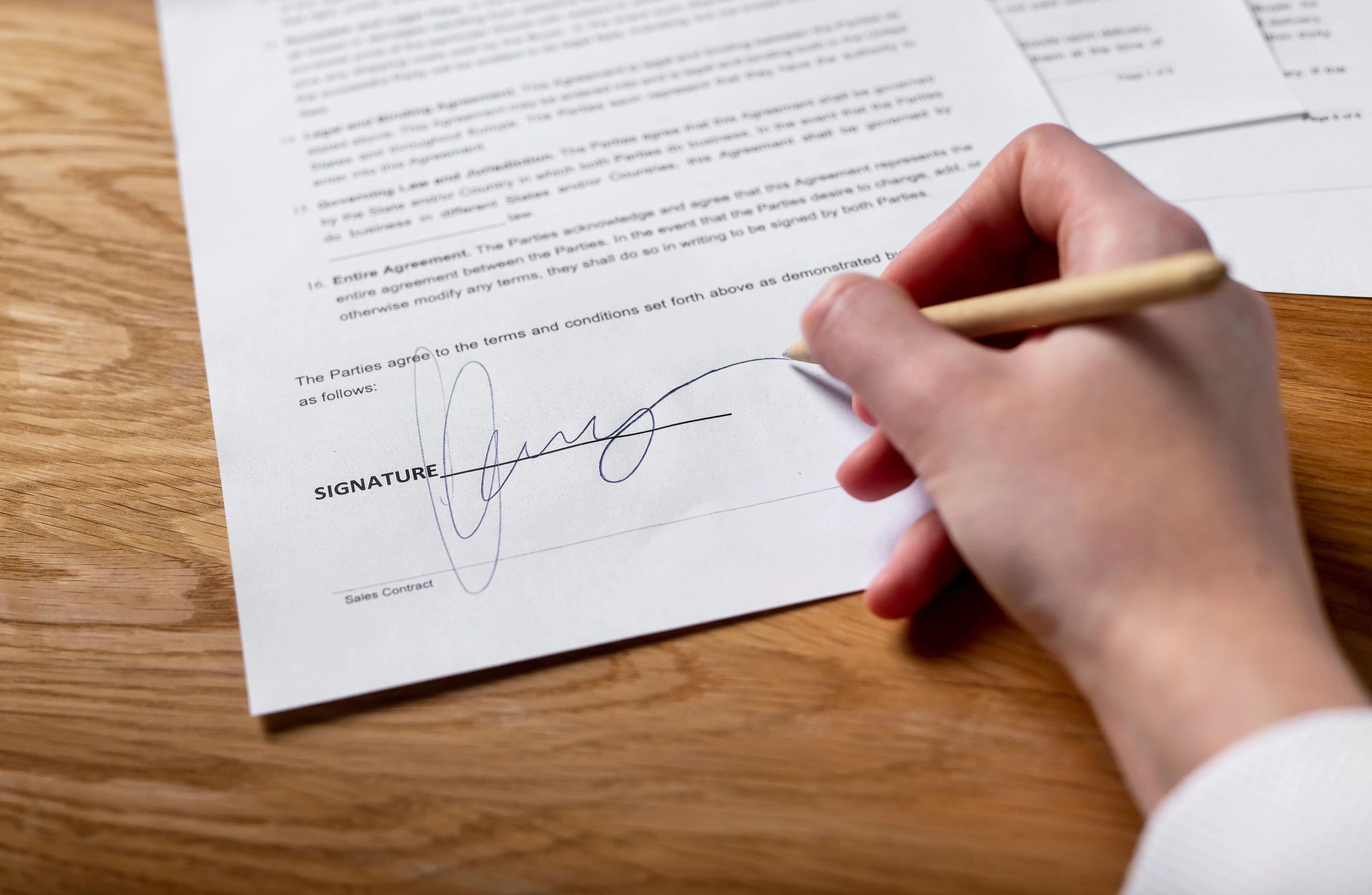 B2B partnership agreement signature modern minimal