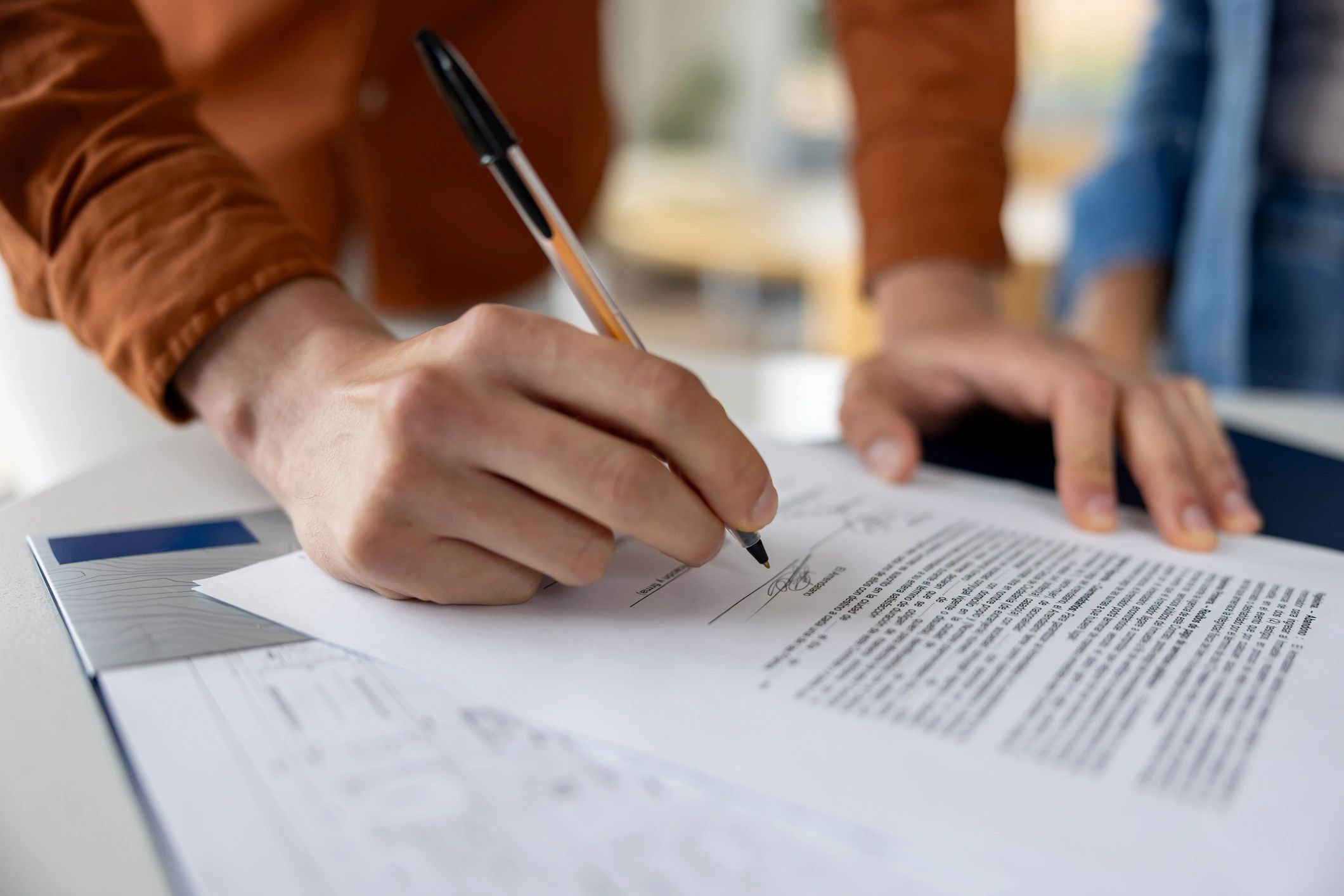 B2B partnership agreement signature modern minimal